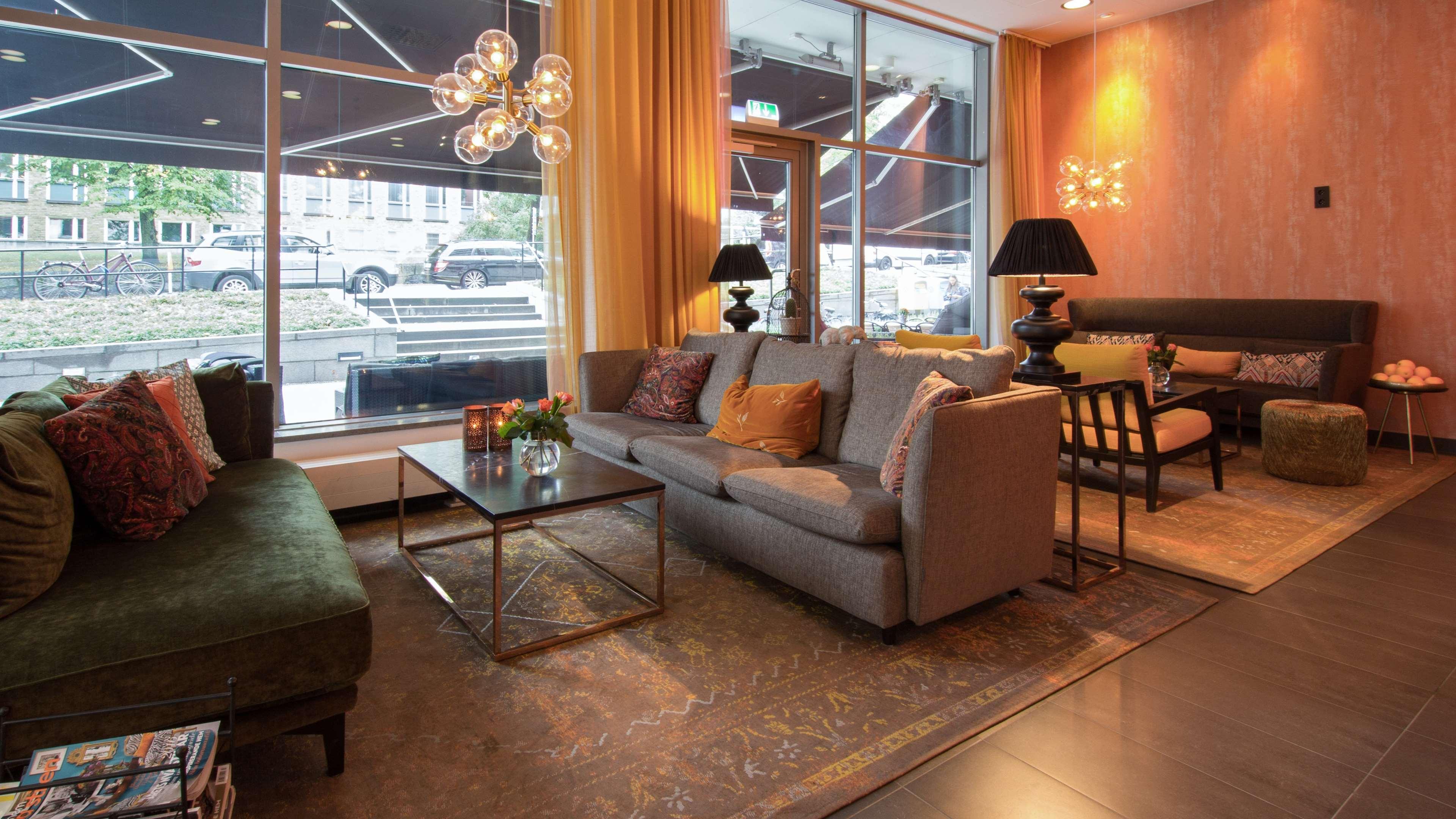 Western Time Hotel 4*