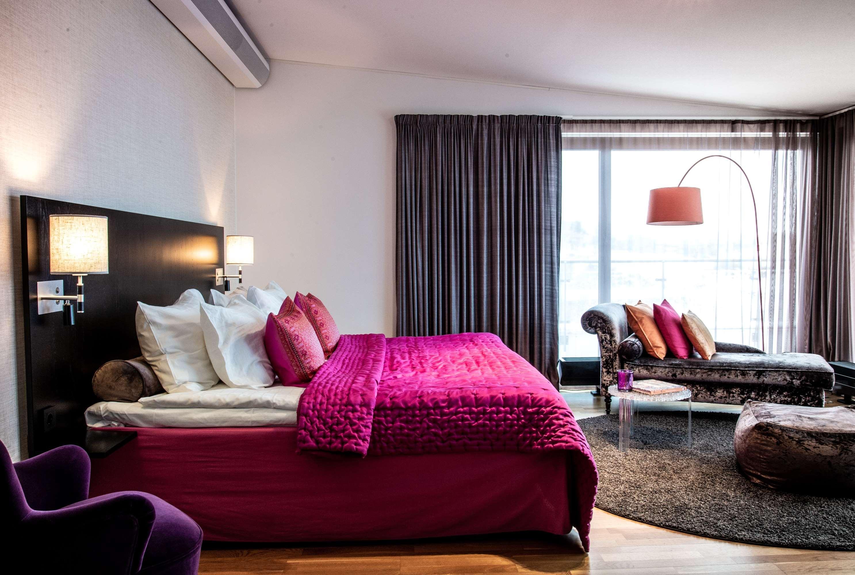 Western Time Hotel 4*