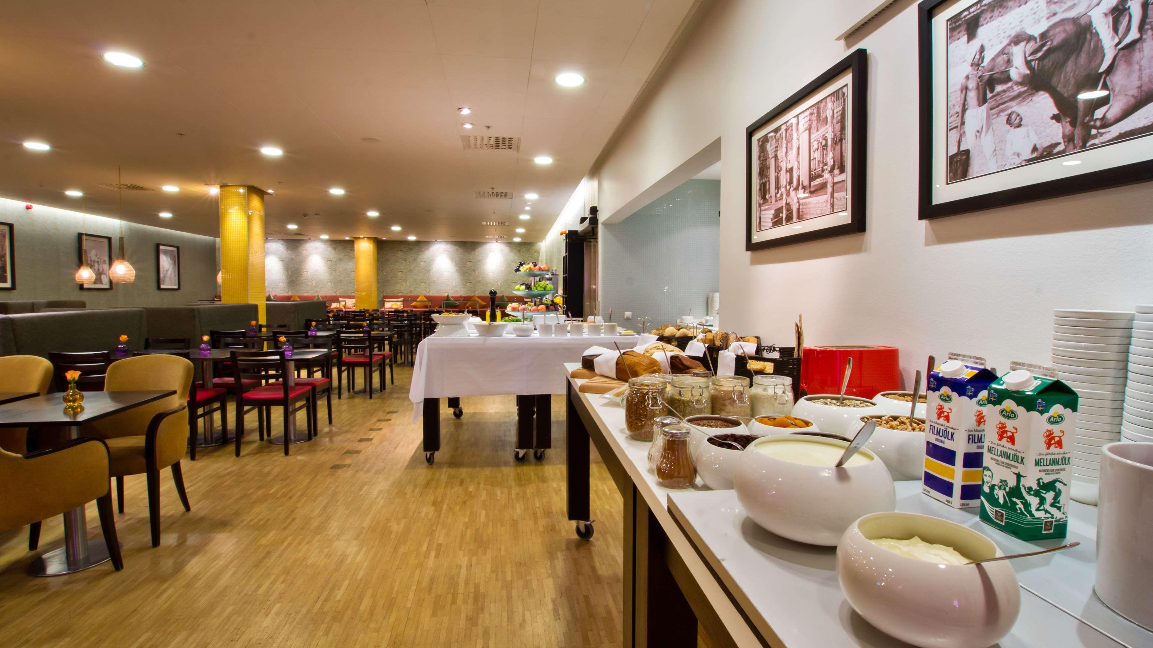 Western Time Hotel 4*
