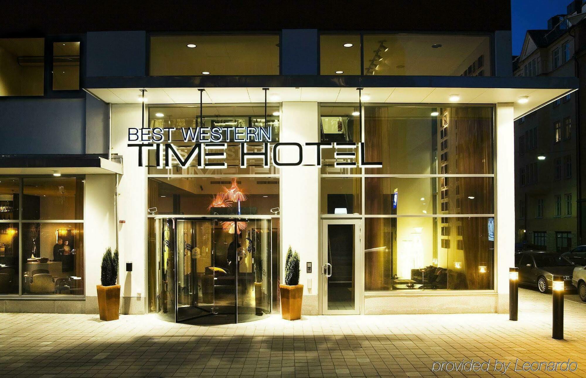 Western Time Hotel 4*